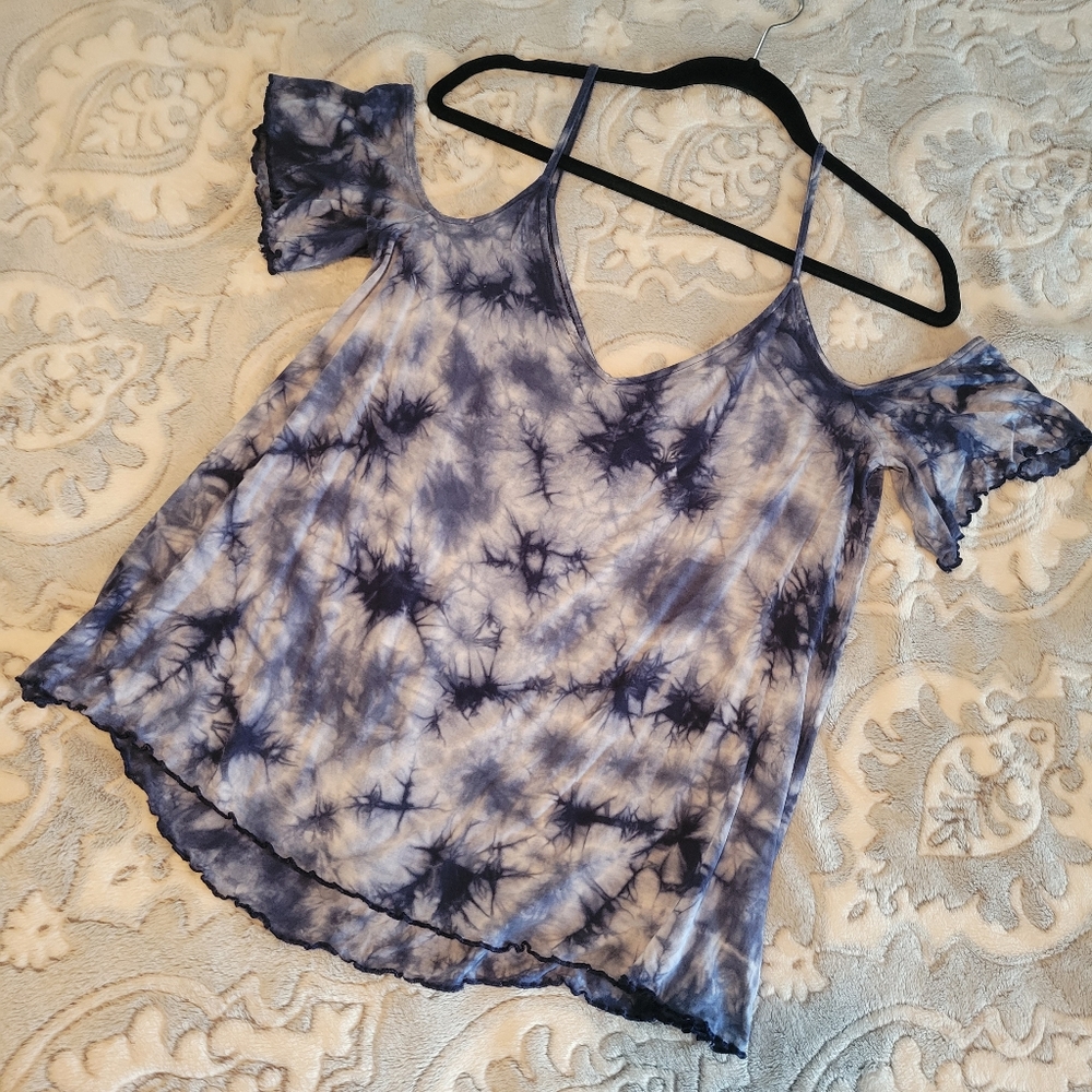 🌿4/$15🌿 American Eagle Soft and Sexy Cold Shoulder Top